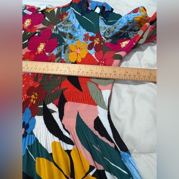 Chloe + Rene floral peplum pleat babydoll top size small bright oversized - Picture 7 of 10